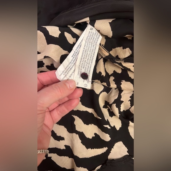 Zara Black and Tan Wrap Dress with Notched Collar - Picture 8 of 9